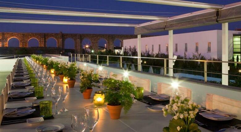 Hotel M�ar De Ar Aqueduto