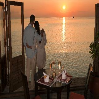Hotel Meeru Island Resort & Spa