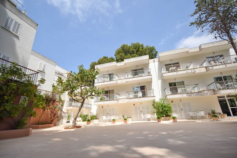 Hotel Houm Plaza Son Rigo