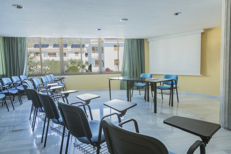 Aparthotel Flora