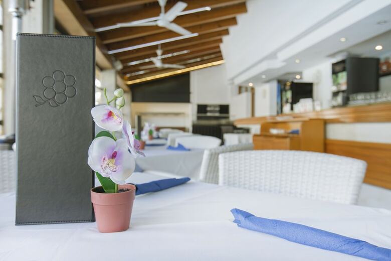 Aparthotel Flora