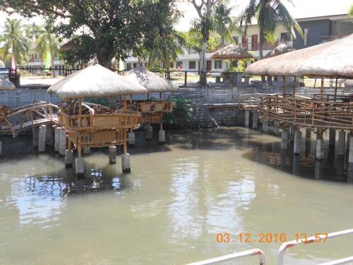 London Beach Resort And Hotel