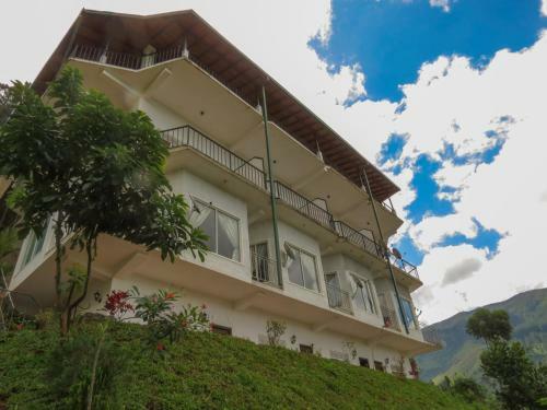 Hotel Thuruliya Lodge