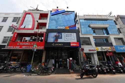 Hotel Oyo Rooms Birla Mandir Raja Park