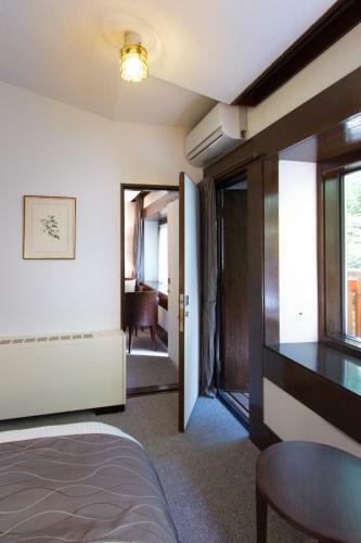 Hotel Yatsugatake Kogen Lodge