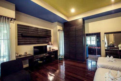 Hostal Bura Phat Resort