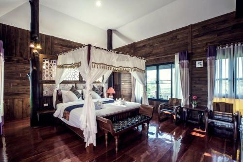 Hostal Bura Phat Resort
