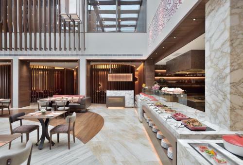 Hotel Courtyard By Marriott Raipur