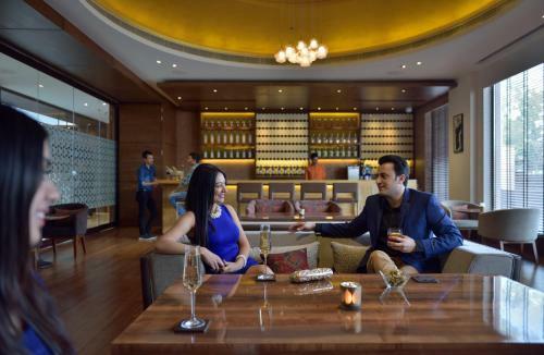 Hotel Courtyard By Marriott Raipur