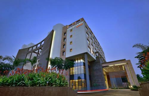 Hotel Courtyard By Marriott Raipur