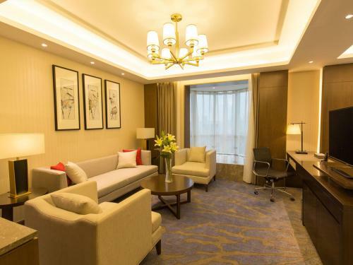 Wan Yue Grand Skylight Hotel
