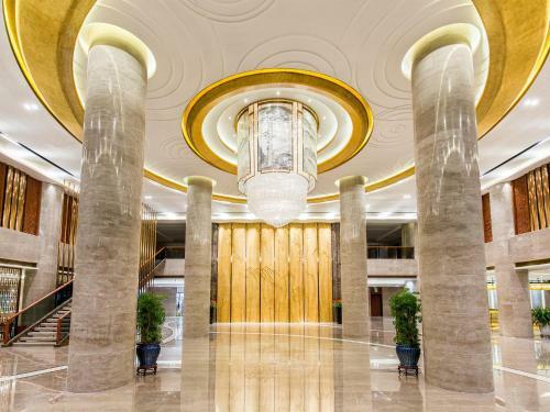 Wan Yue Grand Skylight Hotel