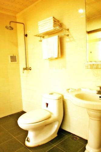 Airport Business Hotel Apartment