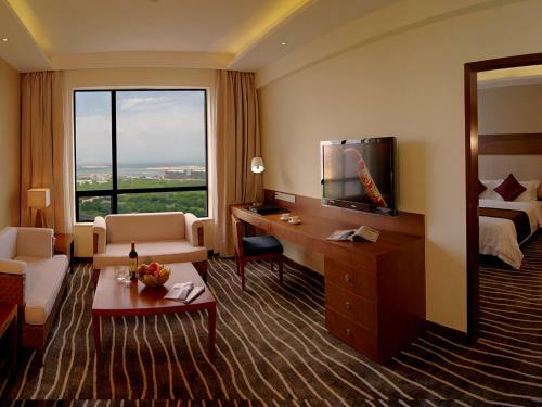 Baohua Harbour View Hotel