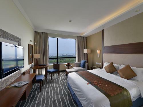 Baohua Harbour View Hotel