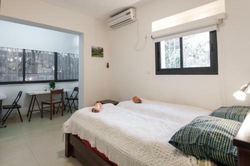 Cozy And Lovely Apartment