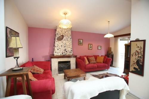 Moniatis Country House