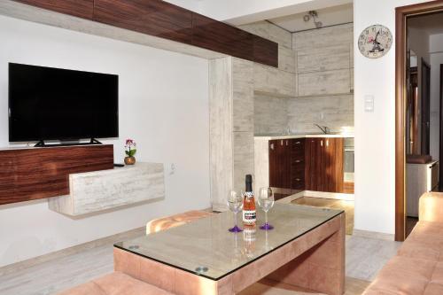 Lombardi Apartment House