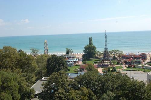 Apartamento Penthouse Iglika Front Beach