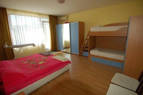 Apartamento Penthouse Iglika Front Beach