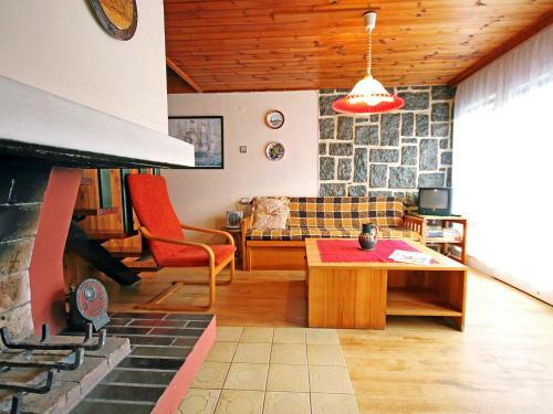 Villa Holiday Home Zhorska