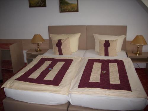 Bed & Breakfast Altstadthotel "garni" Grimma