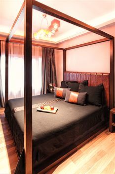 Plaza Art Hotel