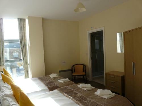 The Courtyard Apartments