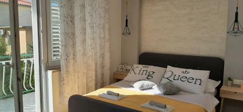 Luxury Apartments Makarana