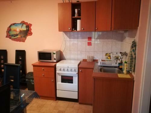 Tiszavir�g Apartmanh�z