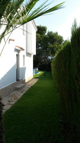 Villa Juan De Almenara