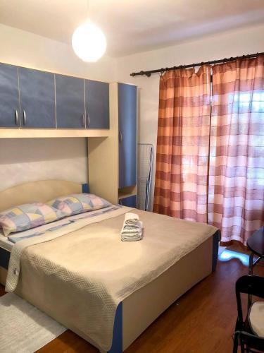 Apartments Damir 2838