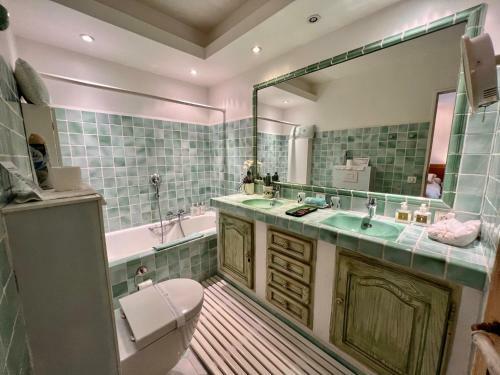 Bed & Breakfast Les Grimaldines - Maison D'h�tes