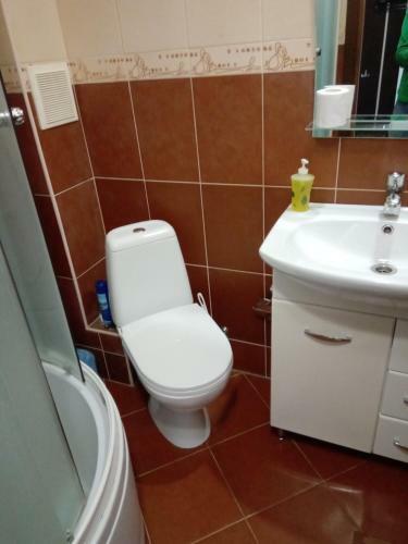 Hostal Rooms On Akademika Lavrentyeva 8
