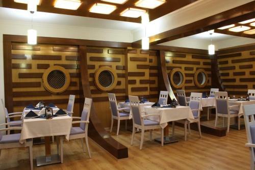 Green Forest Hotel - Adults Only