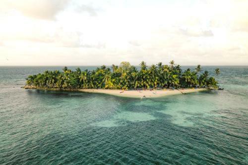 Hotel Ranguana Caye Cabanas