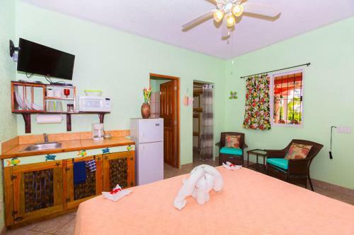 Bed & Breakfast Seaside Inn Roatan