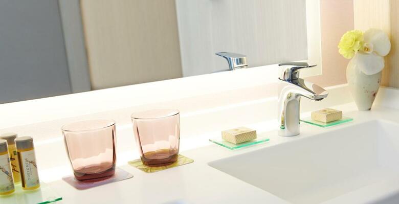 Renaissance Paris La Defense Hotel, A Marriott Luxury & Lifestyle Hotel
