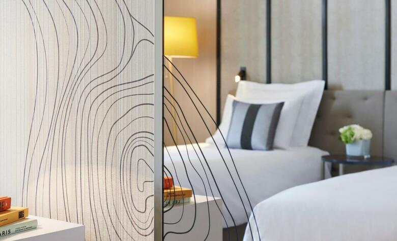 Renaissance Paris La Defense Hotel, A Marriott Luxury & Lifestyle Hotel