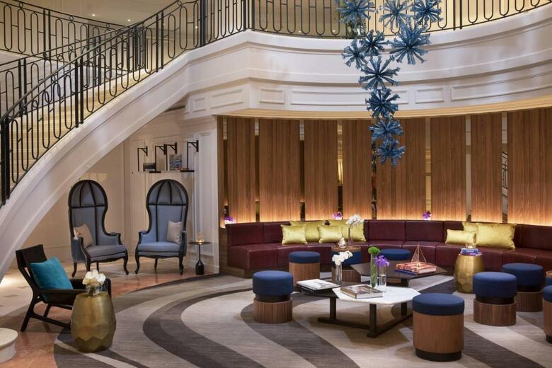Renaissance Paris La Defense Hotel, A Marriott Luxury & Lifestyle Hotel