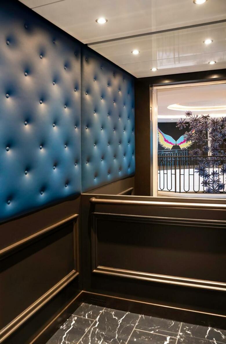 Renaissance Paris La Defense Hotel, A Marriott Luxury & Lifestyle Hotel