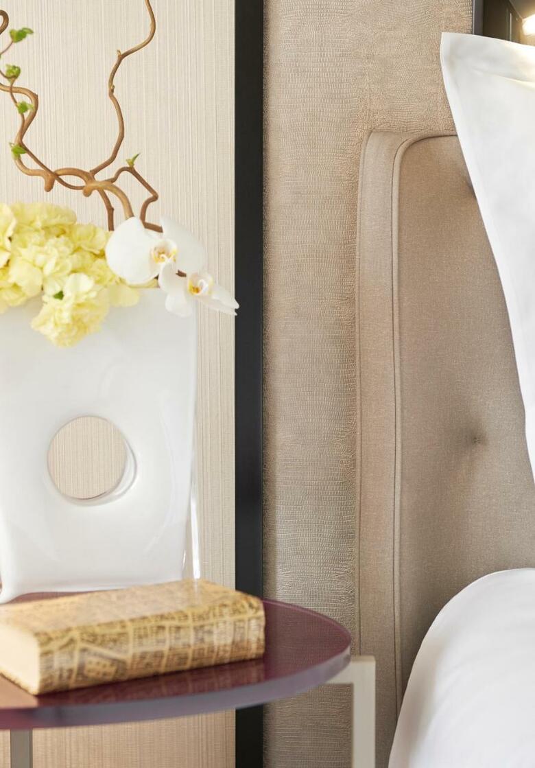Renaissance Paris La Defense Hotel, A Marriott Luxury & Lifestyle Hotel