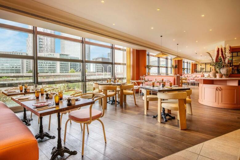 Renaissance Paris La Defense Hotel, A Marriott Luxury & Lifestyle Hotel
