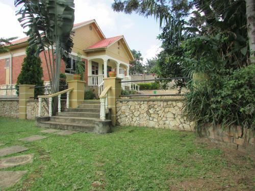 Namugongo Holiday Home