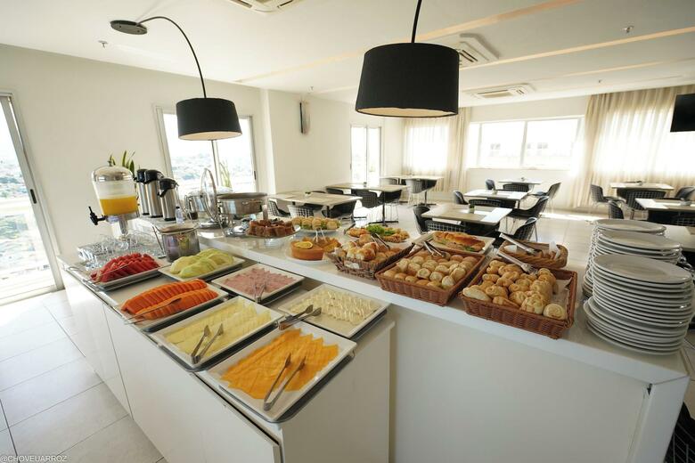 Hotel Promenade Itagua�