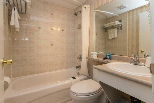 Motel Canadas Best Value Inn Chinook Station