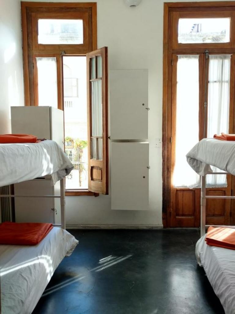 Hostal Ostinatto Hostel
