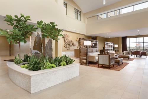 Hotel Embassy Suites By Hilton Akron Canton Airport