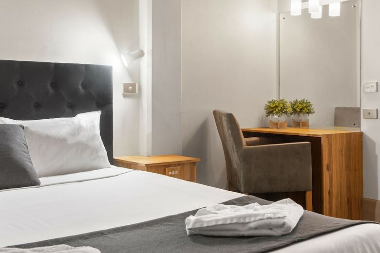 Hotel Motel Adelaide Paringa