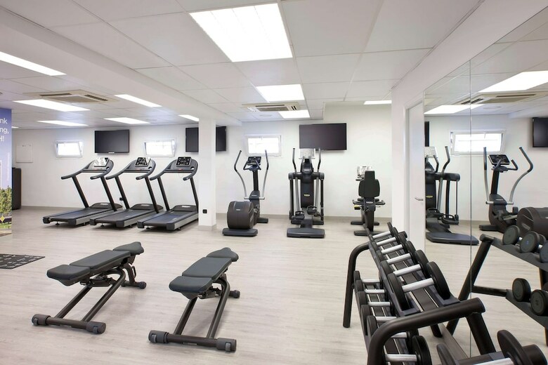 Hotel NH Pamplona Iru�a Park